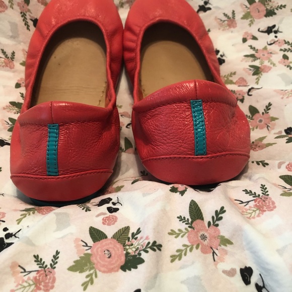 Size 11 Tieks. Poppy. - Picture 4 of 4